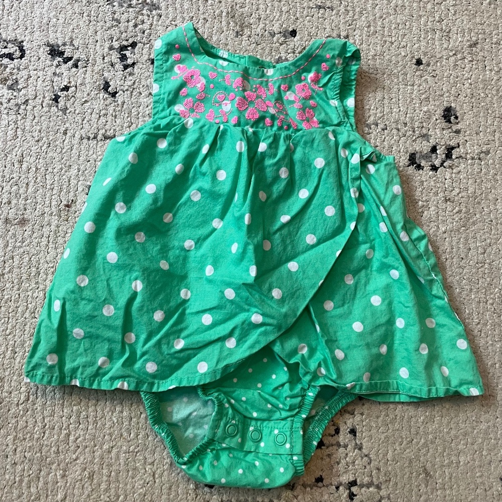 Carter’s girls 6 month romper dress green white polka dot w/ pink floral design